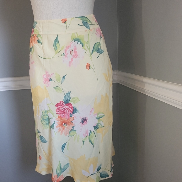 TALBOTS SKIRT - Picture 2 of 14